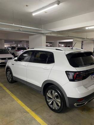 VOLKSWAGEN T-CROSS 1.4 250 TSI TOTAL FLEX HIGHLINE AUTOMÁTICO VOLKSWAGEN T-CROSS 1.4 250 TSI TOTAL FLEX HIGHLINE AUTOMÁTICO